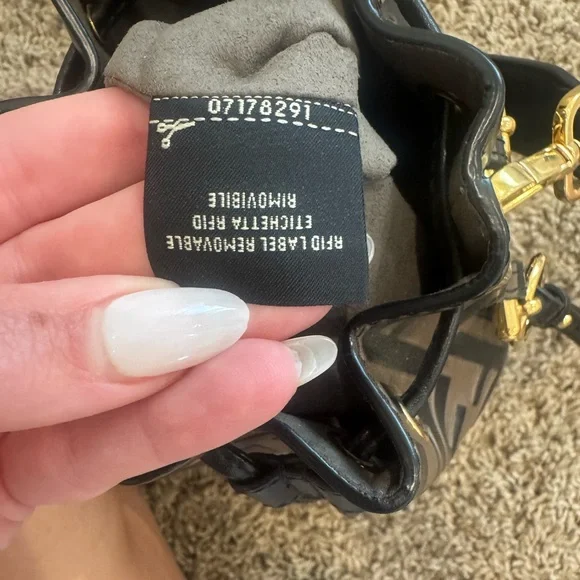 Fendi Mon Tresor bucket bag purse - Picture 3 of 7